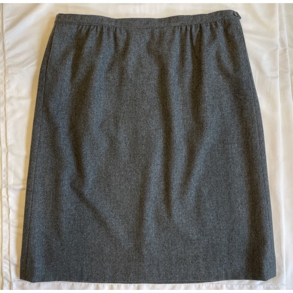 Pendleton Dresses & Skirts - Vintage Pendleton Gray Skirt 100% Virgin Wool Size 18 Pockets Lined Made In USA